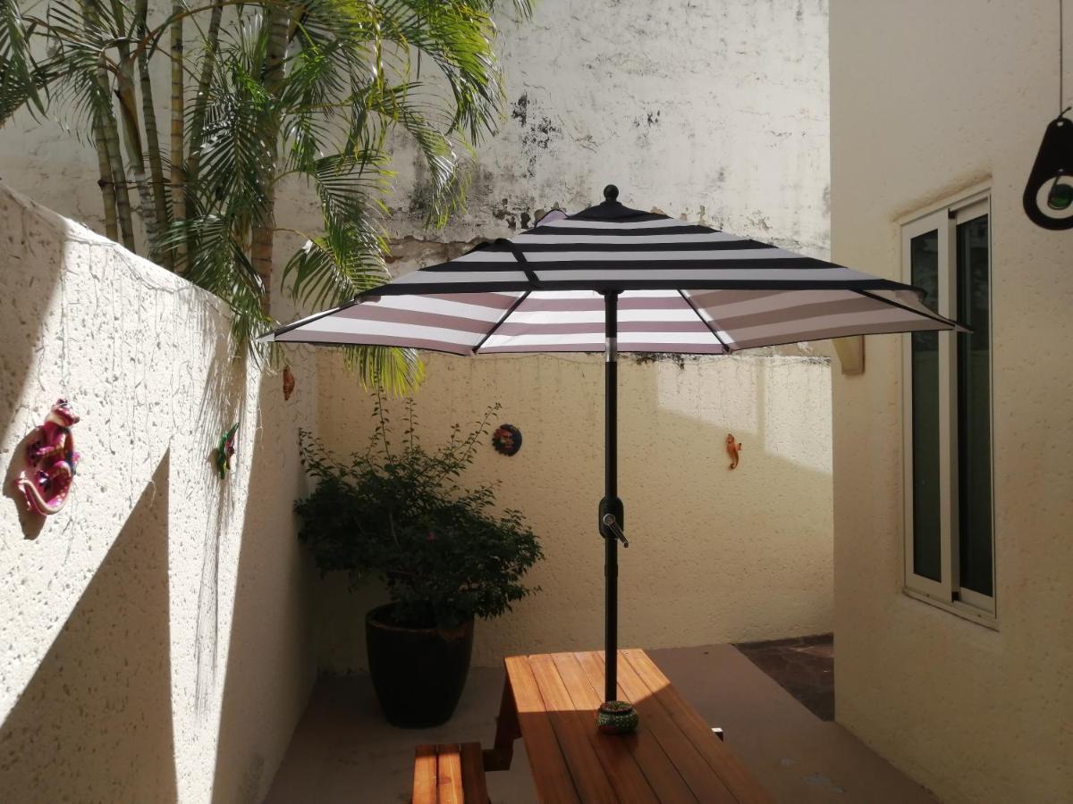 Casa Dahlia 2 Bed & Breakfast Mazatlan Exterior photo